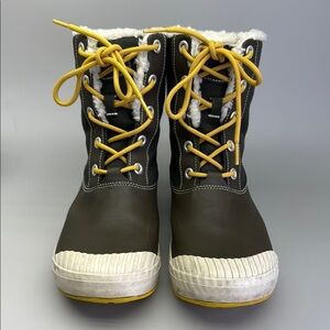 Keen Black and Yellow Winter Boots with Waterproof Design